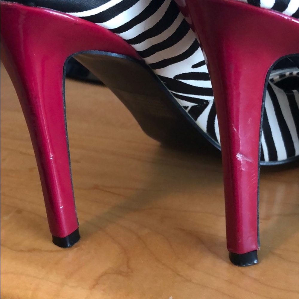 🦓 Zebra Heels 🦓 - Picture 5 of 7